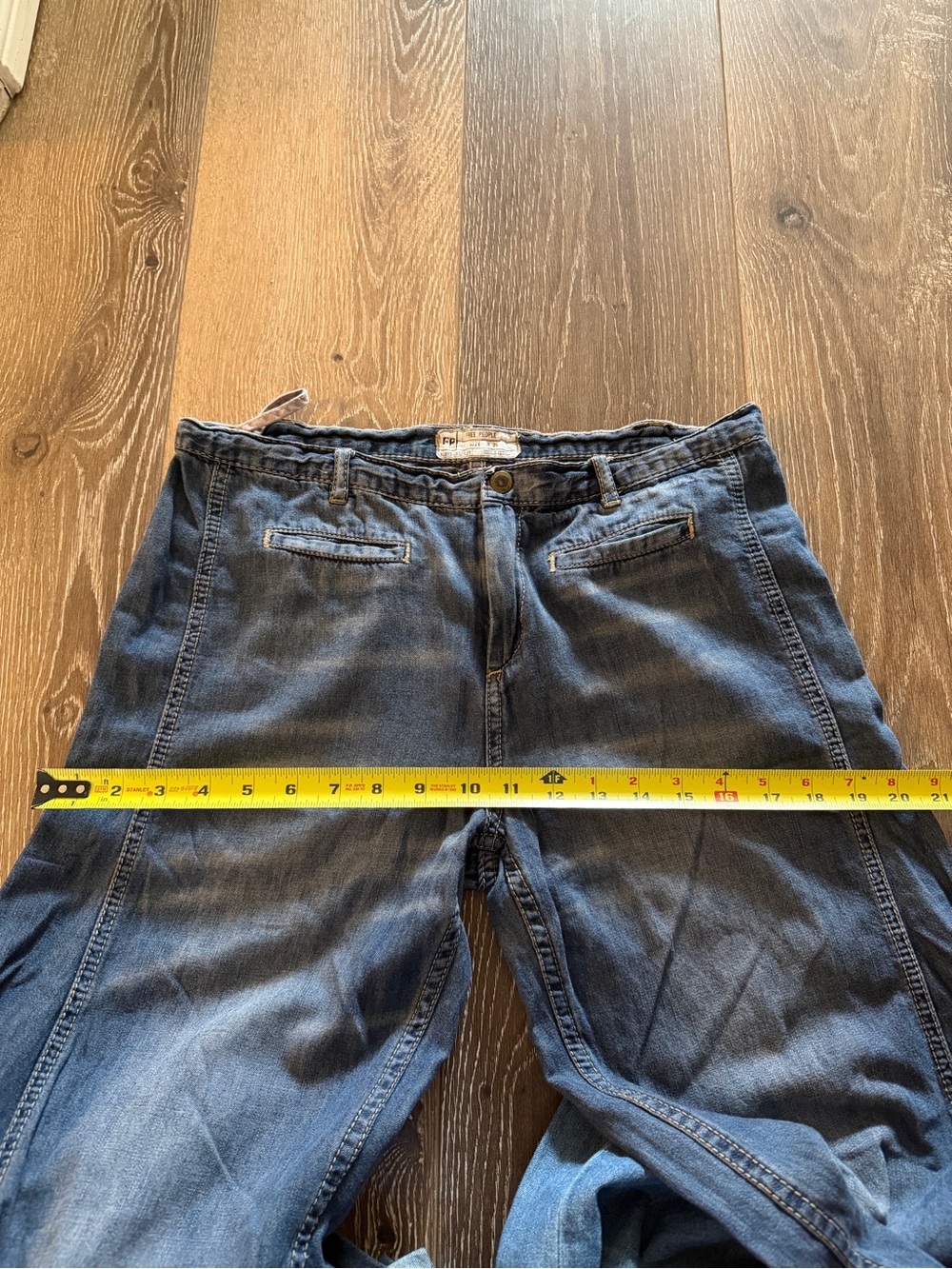 Free People Extreme Bell Bottom Jeans Size 29 - Picture 10 of 12